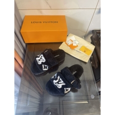 Louis Vuitton Slippers